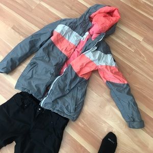 Snowboarding pants and jacket women’s!